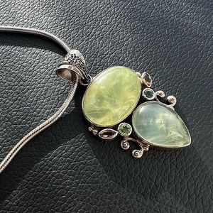 Beautiful, unique smoky green/peridot pendant - sterling silver rope